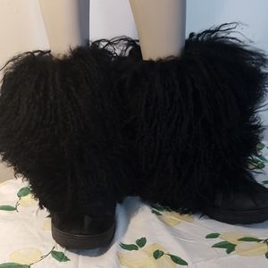 Amazing Bear Paw furry booties